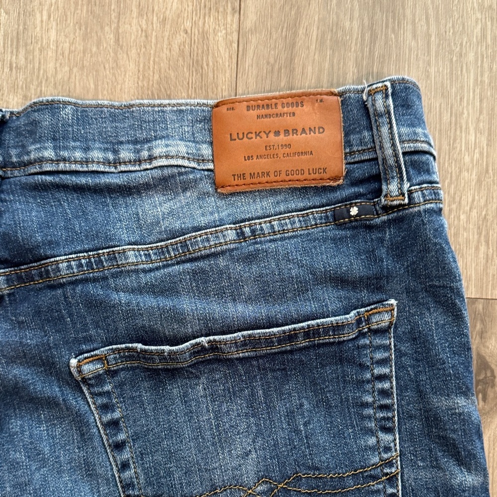 Lucky Brand Men's 410 Athletic Slim Jeans Size 36 X 32 - Picture 7 of 7